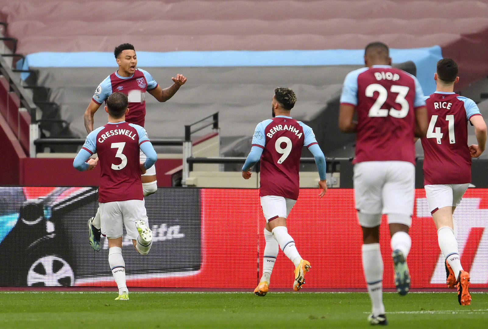 拜仁内部对 拜仁内部对